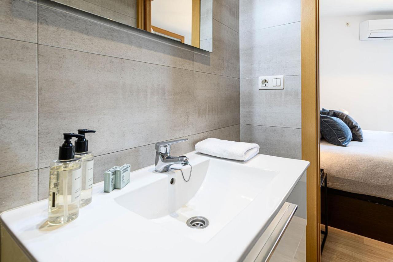Mediterraneo Beach Apartment In Malaga By Solaga Holiday Homes Esterno foto